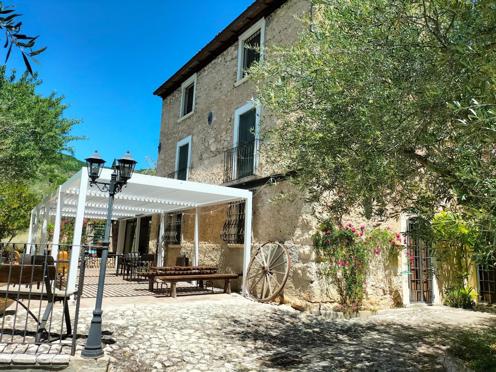 Al Casolare Hotel Ofena Luaran gambar